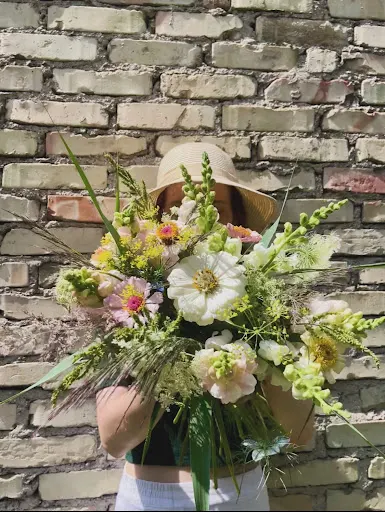 Zza kwiatów - Pracownia florystyczna